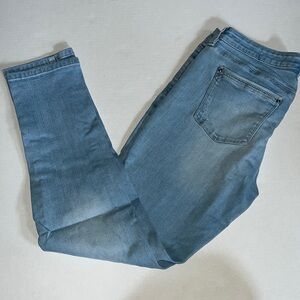 White House Black Market Girlfriend Jeans